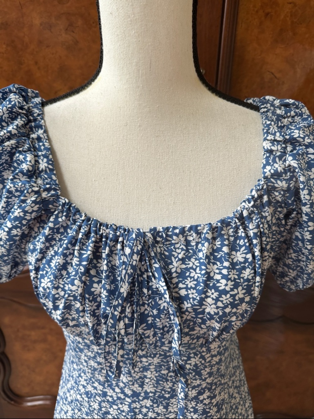 Chifit Floral Puff Sleeve Midi Dress - Picture 4 of 13